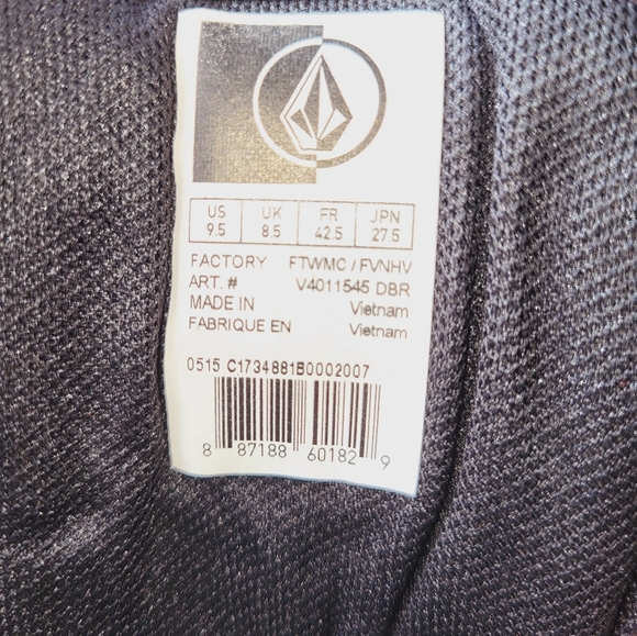 Mens new Volcom shoes - Picture 4 of 5